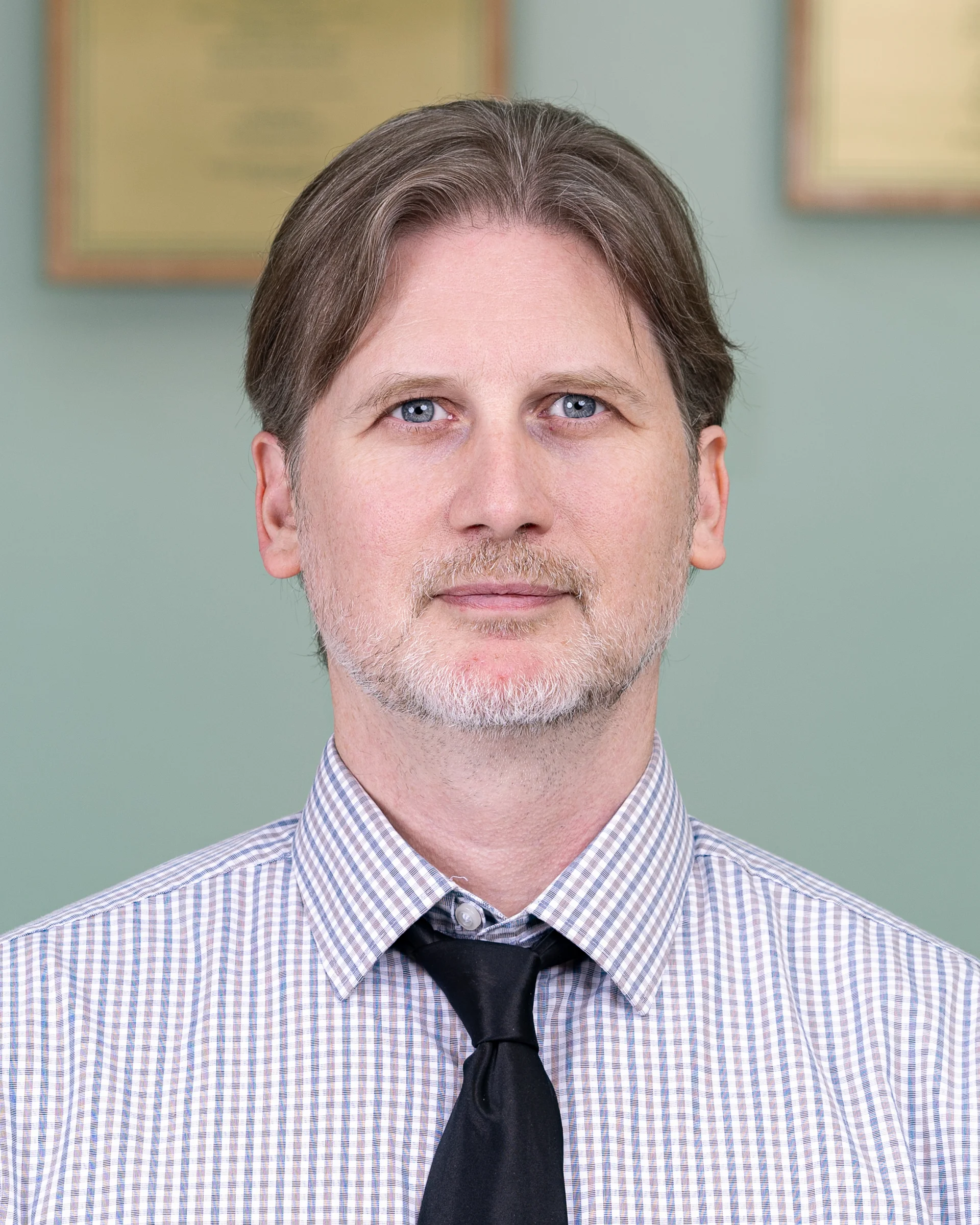 Sean Kienle, M.A. Teacher | English Department B.A. Central Connecticut State University (English) M.A. St. Joseph's University (Special Education) Teaching Experience: 22 years